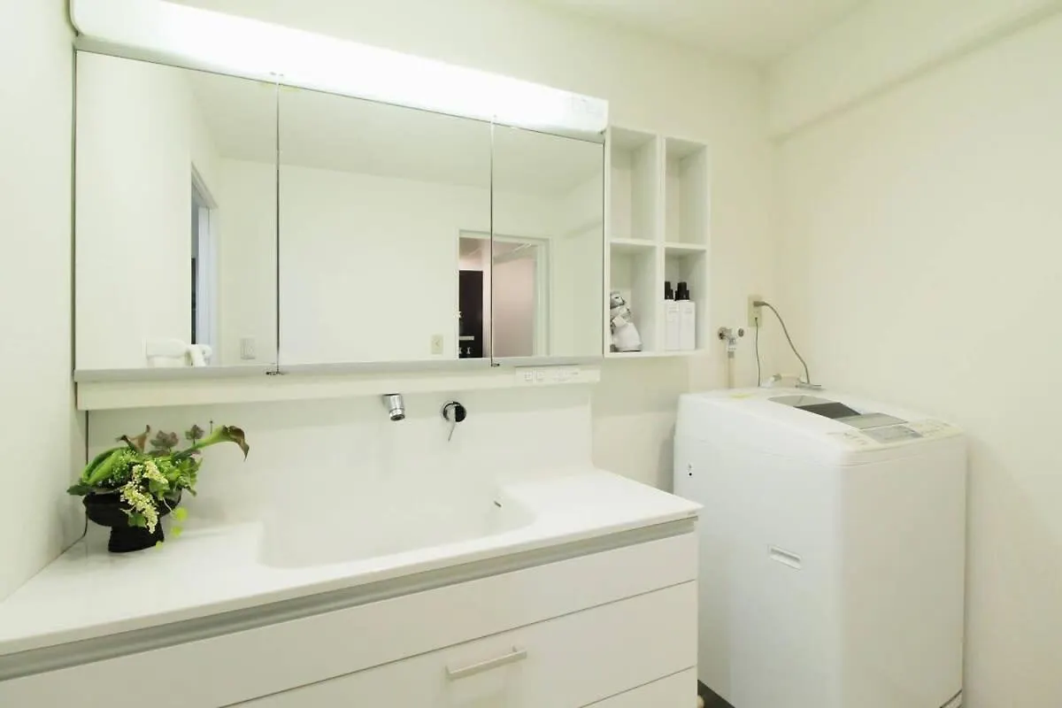 Bhotel La-Shante - 5 Mins Walk To The Peacepark & 2Br 10 Ppl #101 Hiroshima 0*,