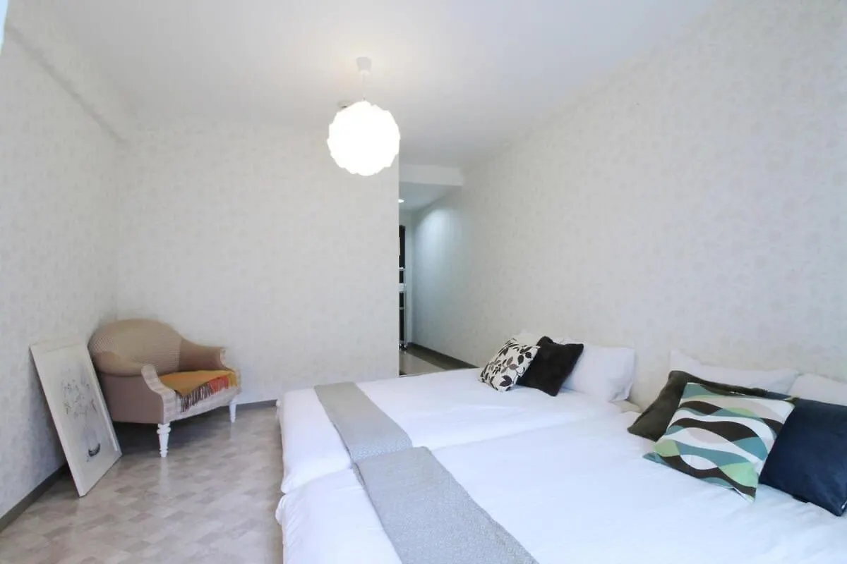 Bhotel La-Shante - 5 Mins Walk To The Peacepark & 2Br 10 Ppl #101 Hiroshima 0*,  Japan