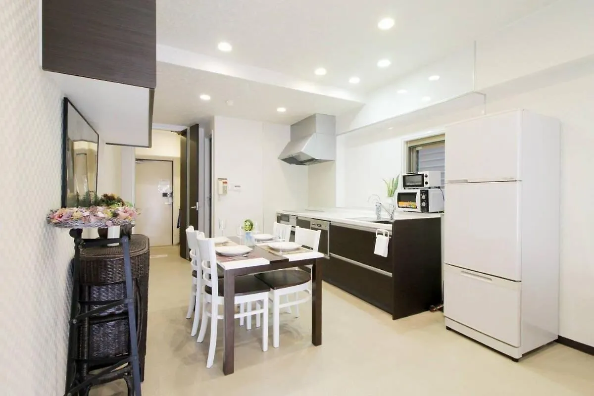 Bhotel La-Shante - 5 Mins Walk To The Peacepark & 2Br 10 Ppl #101 Hiroshima 0*,  Japan